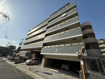 大阪府吹田市江坂町4丁目【マンション】の外観