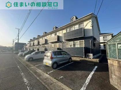 愛知県額田郡幸田町大字深溝字三角田【アパート】の外観