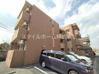 アトランティス四ツ谷【1階】の外観