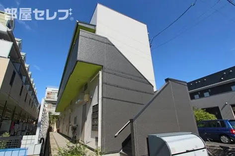 コンフォート津金【1階】の外観