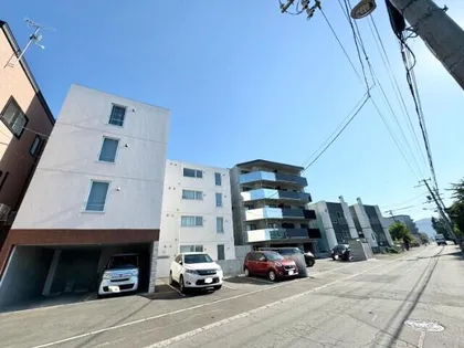 ブルーイング平岸【2階】の外観