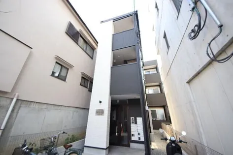 兵庫県尼崎市崇徳院2丁目【アパート】の外観