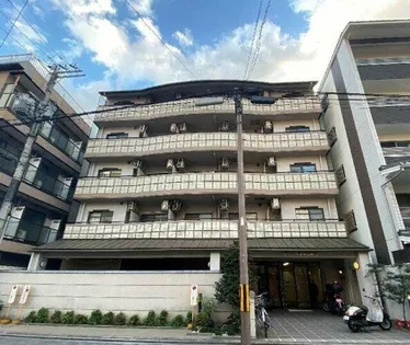 アンピール伏見桃山【101号室】の外観