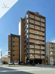 オネスト吉塚の画像