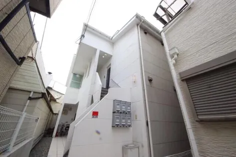 兵庫県尼崎市昭和南通8丁目【アパート】の外観