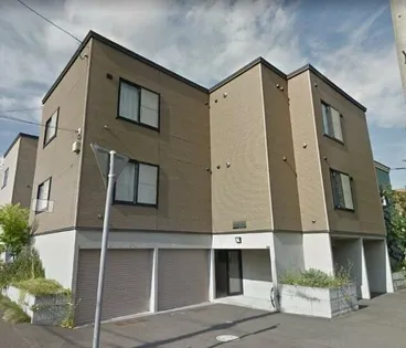 シャルル ド アベニューの画像