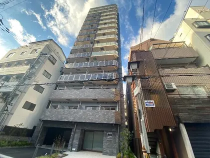 ファーストフィオーレ北大阪リアン【6階】の外観