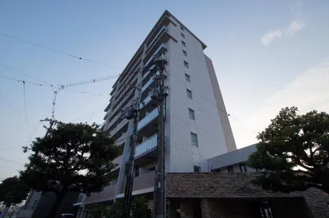 兵庫県尼崎市杭瀬本町1丁目【マンション】の外観