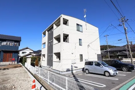 グリーシースプーン【2階】の外観