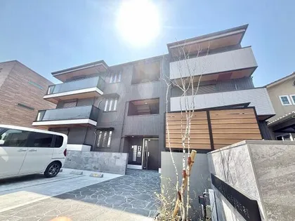 大阪府堺市西区浜寺諏訪森町西3丁【アパート】の外観