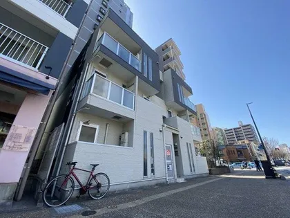 アハイブ箱崎駅前【1階】の外観