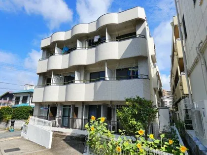 メゾンUQ【3階】の外観