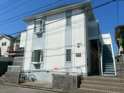 レオパレス青山台【2階】の外観