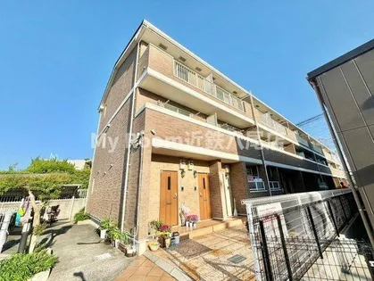 ラ・フル-ル【1階】の外観