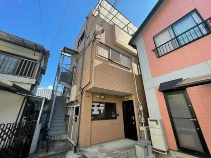 オーシャンコート【1階】の外観