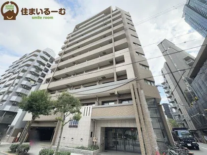 リーガル北梅田【10階】の外観