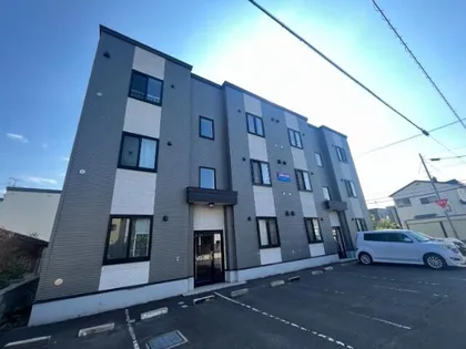 Louange【2階】の外観