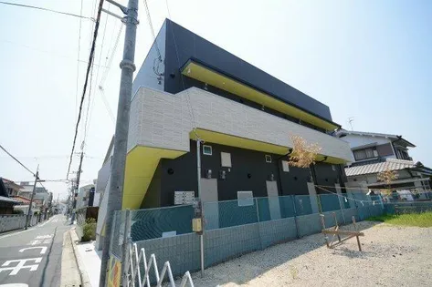 大阪府堺市西区鳳北町4丁【アパート】の外観
