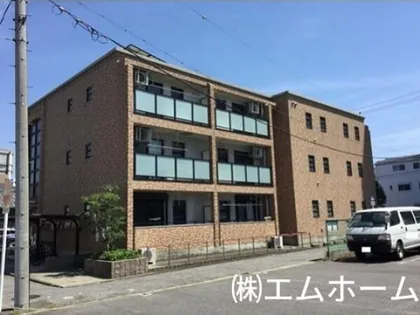 アヴニールの画像