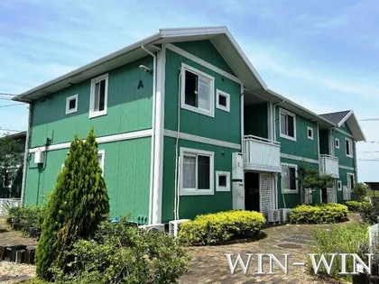 ヴィラージュルピナ A棟【1階】の外観