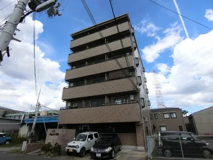 ラポール鳥飼【105号室】の外観