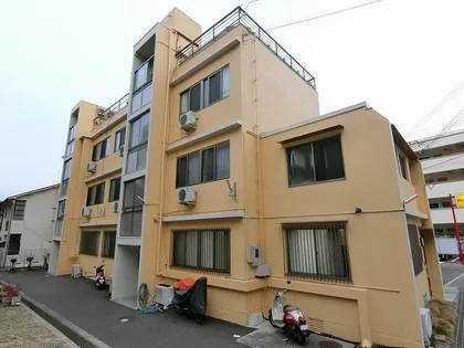 マンション平和【105号室】の外観