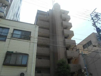 ソレアード関戸【7階】の外観