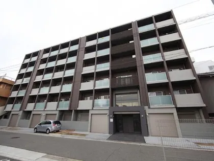 TRIーSTAGEの画像