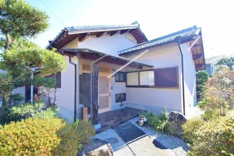 大阪府富田林市廿山2丁目【一戸建】の外観