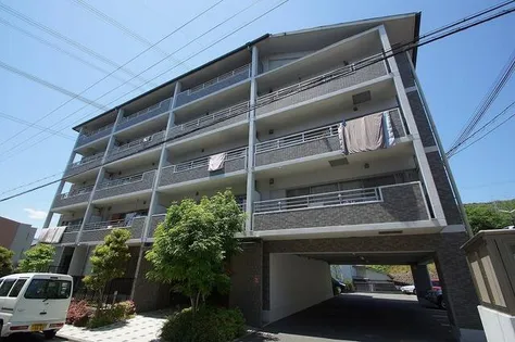 エスクレストの画像