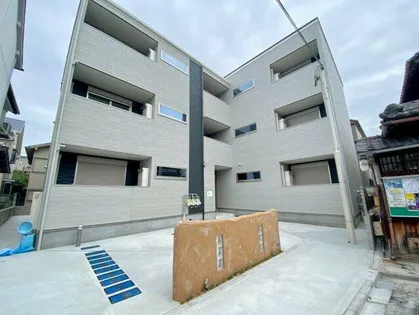 クレア法善寺【1階】の外観