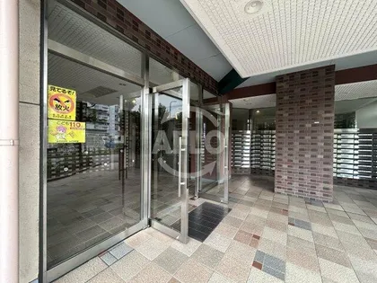 高見フローラルタウンイーストスクエア27【4階】の玄関