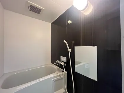 エアフォルク八軒【3階】の風呂