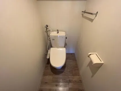 エアフォルク八軒【3階】の内装