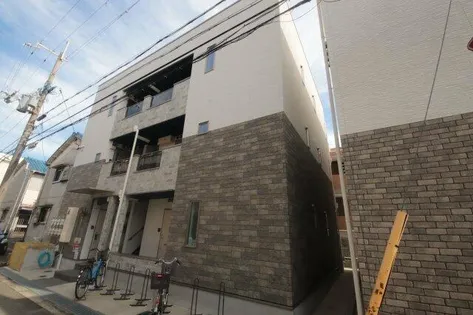 MAPLE【3階】の外観