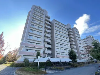 パーク・アヴェニュー神戸三田4番館【8階】の外観