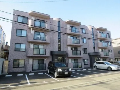 エターナル7【1階】の外観