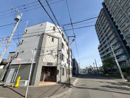 北海道札幌市豊平区平岸三条7丁目【マンション】の外観