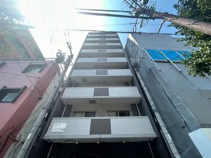 ウイングコート阿波座【6階】の外観