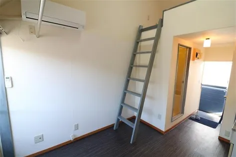 マリナヒルズ姪浜【2階】の居間