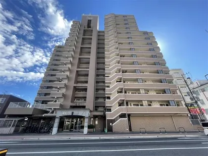 新生マンション花畑西【7階】の外観