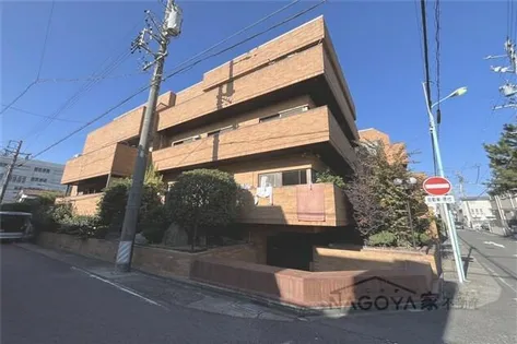 ルモン覚王山【1階】の外観