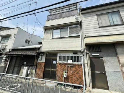 大阪府東大阪市寺前町1丁目【テラスハウス】の外観