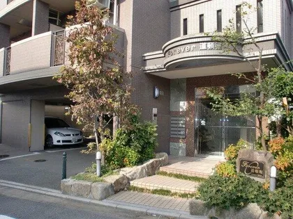 フォーエバー道頓堀【4階】の玄関