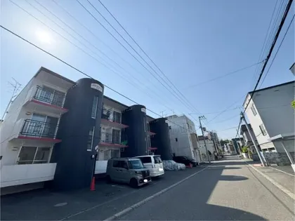 カサデューク平岸53.55.56【56-302号室】の外観