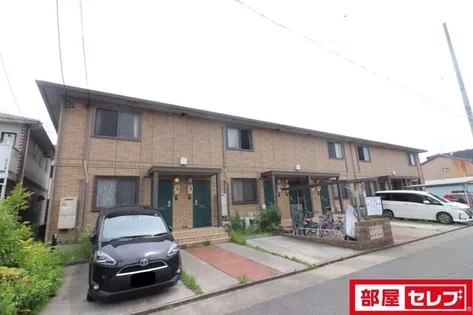 メイポップ【2階】の外観