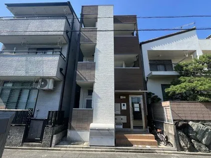 カーサルピナスティーアール【1階】の外観