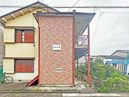 マルコ荘【1階】の玄関