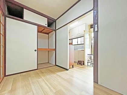 マルコ荘【2号室】の居間