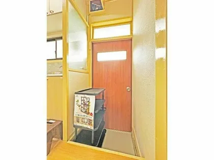 マルコ荘【2号室】の玄関